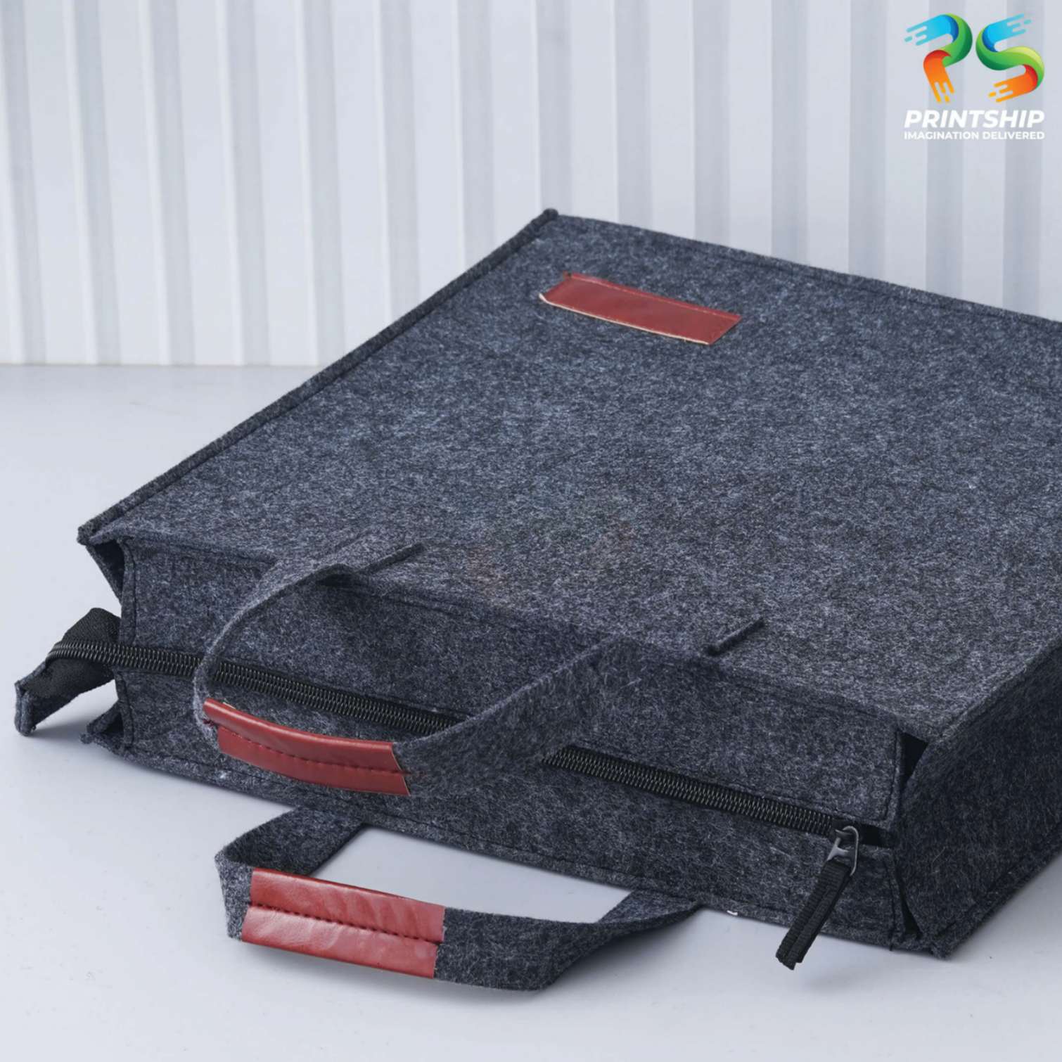 Black Recycled Felt Hand Bag (Small) - product image 5