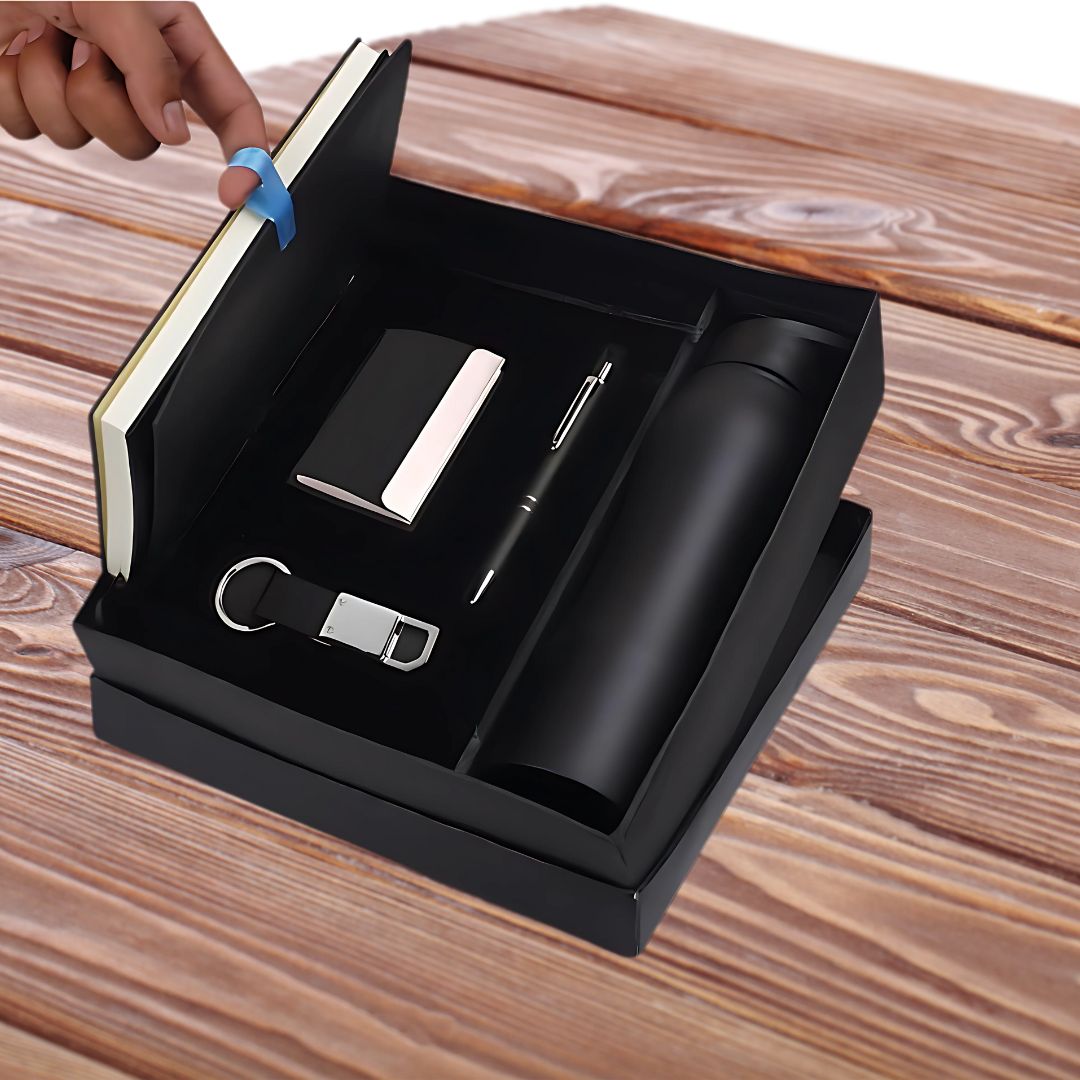 Q151 - Compact 5 Pc Black Gift Set - product image 7